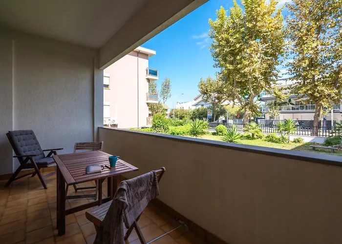 Alcione Due Tre Tre アパート